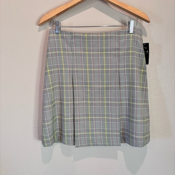 NWT Tahari ASL Women's Pleat-Front Plaid Skirt, size 8, Avocado/Lime,Preppy Fall - Picture 3 of 11